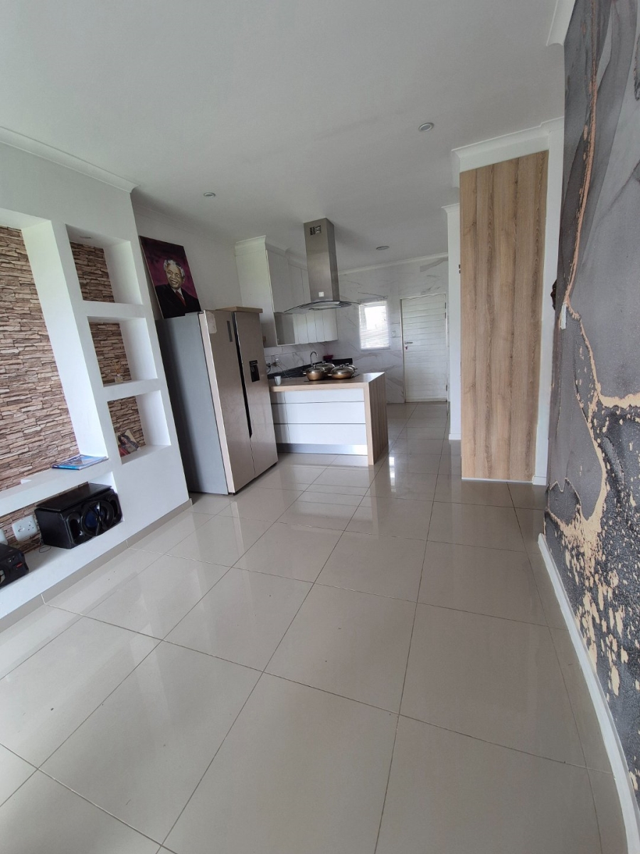 2 Bedroom Property for Sale in Pinelands Eastern Cape